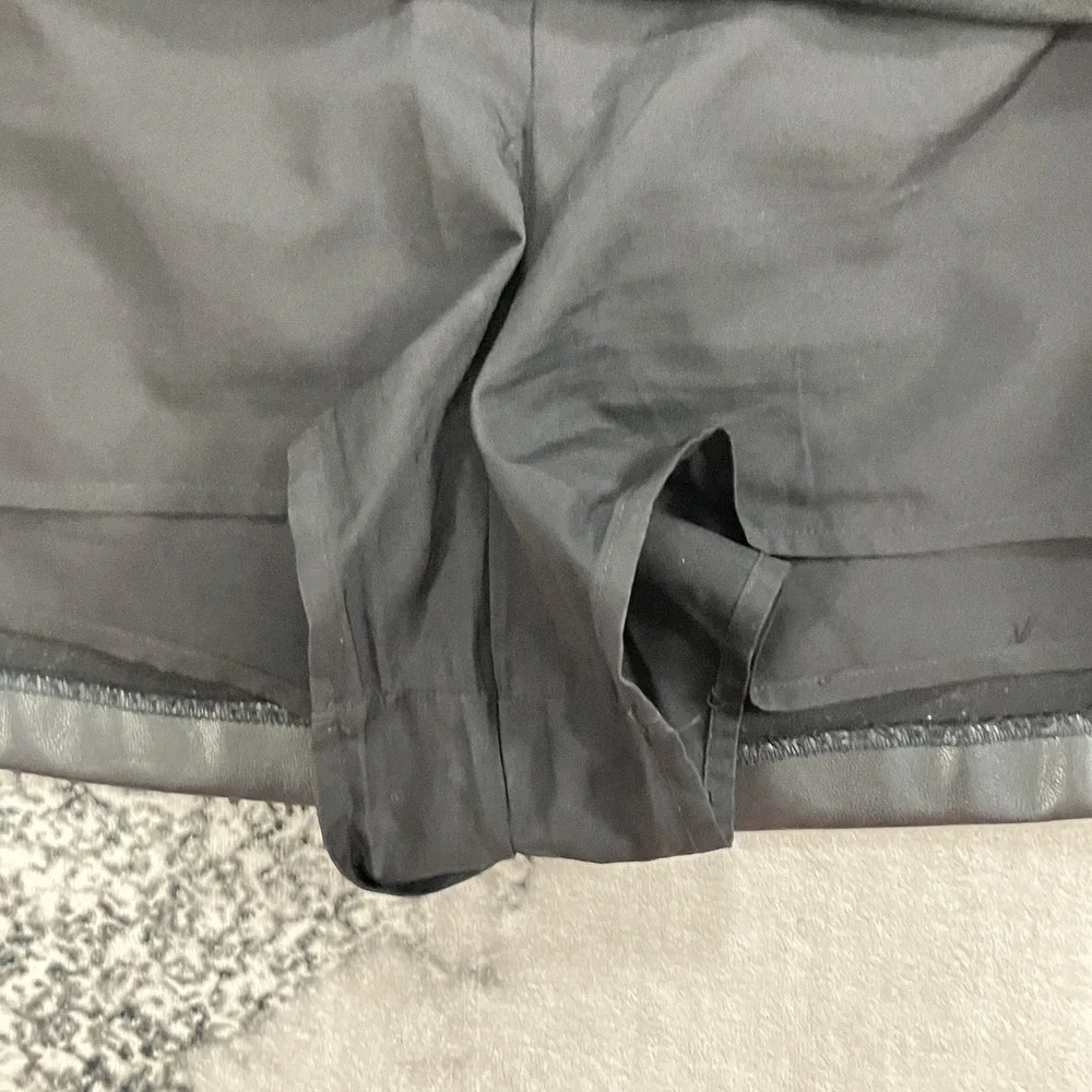 Abercrombie & Fitch Faux‎ Leather Skort Womens Size XL Black Mini Skirt Shorts